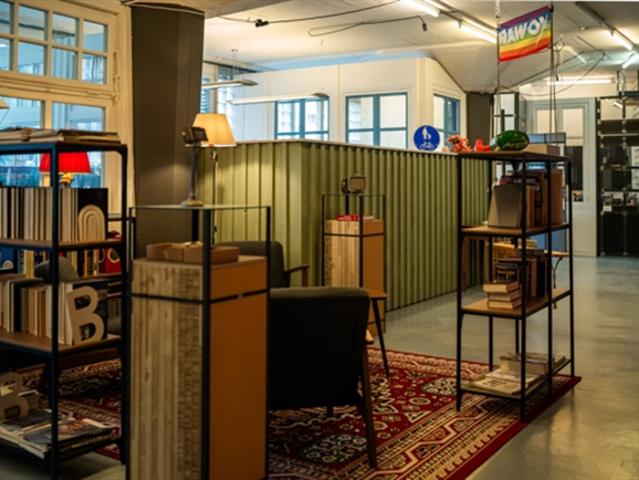 Büro mieten in Einigen, Zürich