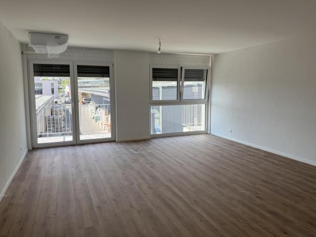 Büro kaufen in Echandens, District de Morges