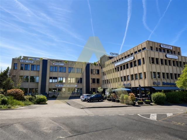 Büro kaufen in Renens, Waadt