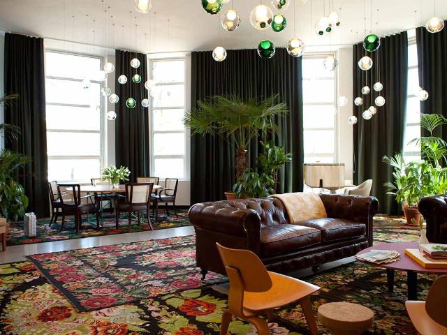 Bedrijfspand te huur in Nassaubuurt, Den Haag