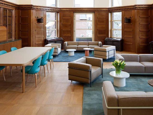 Bedrijfspand te huur in Nassaubuurt, Den Haag