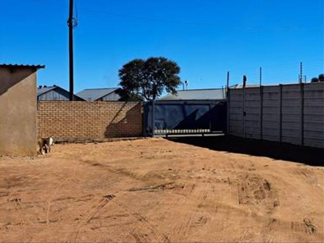 Commercial for sale in Mohlakeng, Gauteng