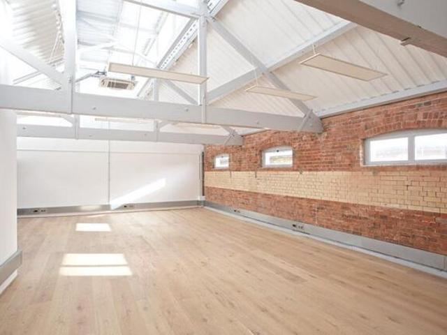 Office for rent in Holloway, Greater London
