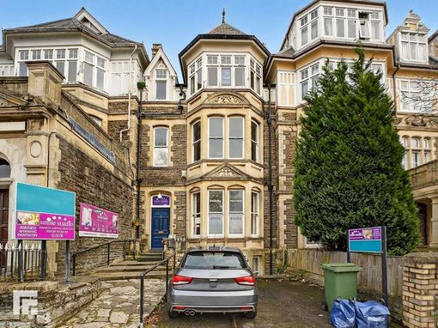 Office for rent in Penarth, Wales