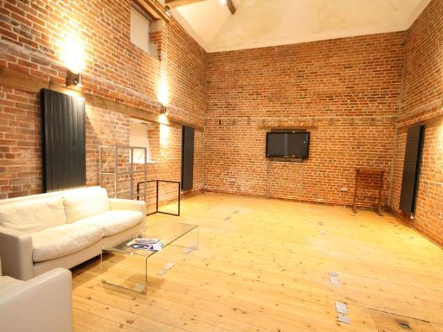 Office for sale in Littleworth, Berrick Salome