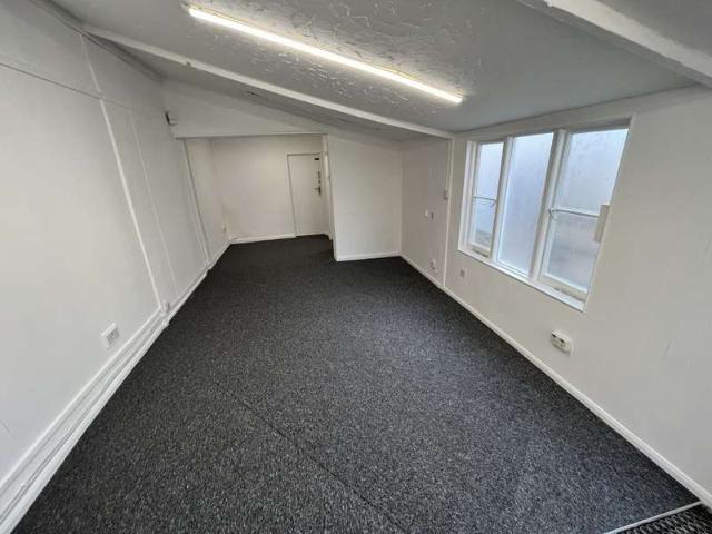 Office for rent in Chislehurst, Greater London