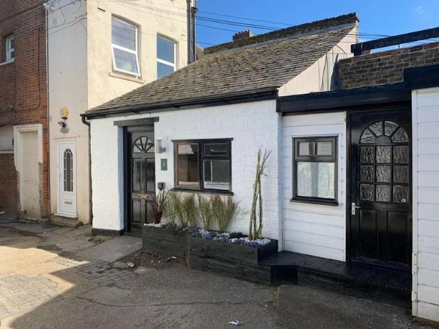 Office for rent in Chislehurst, Greater London