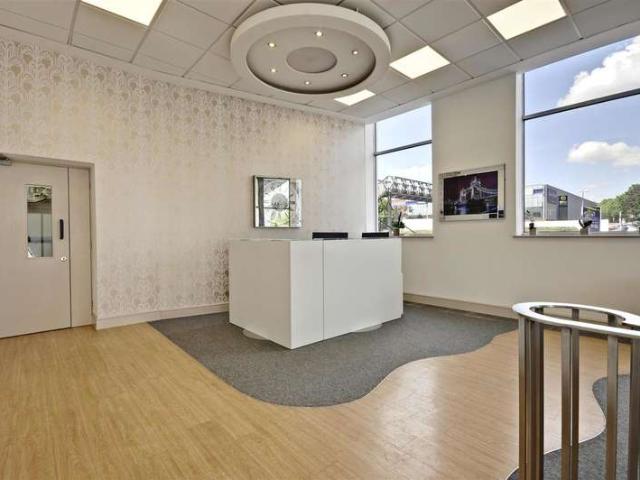 Office for rent in London Borough of Hounslow, Greater London