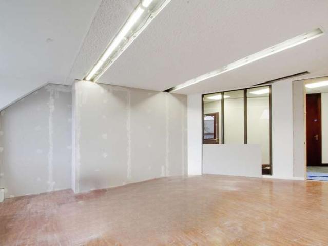 Office for rent in Harmondsworth, Greater London