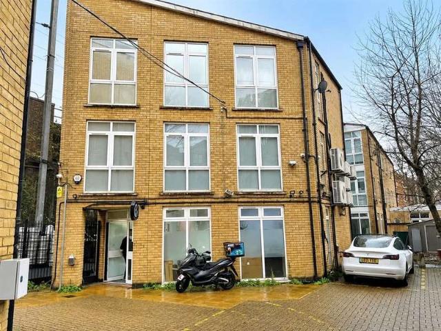 Office for rent in Kentish Town, Greater London