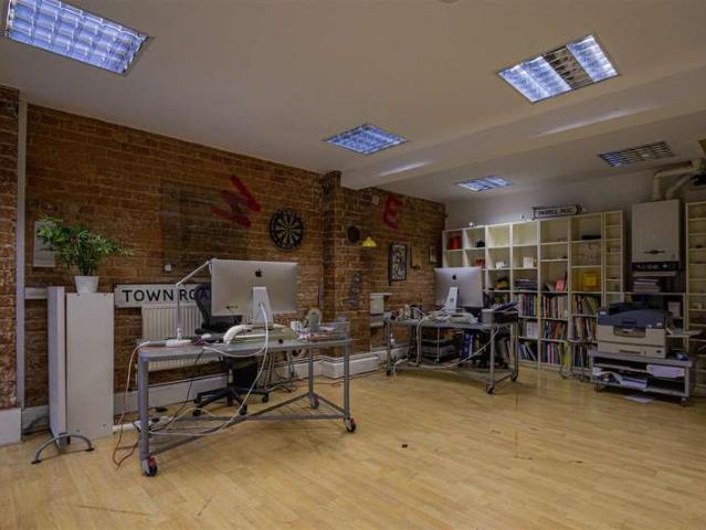 Office for sale in Tiger Bay, Falcon Lodge