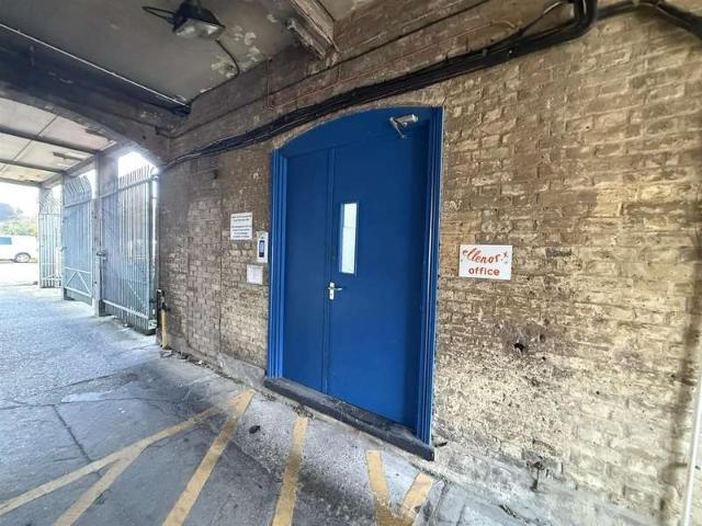 Office for sale in Swanscombe and Greenhithe, Monks Orchard