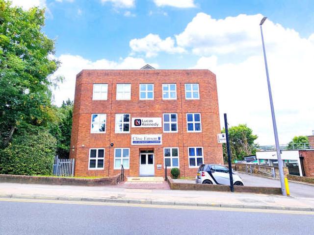 Office for rent in Midway, Kent