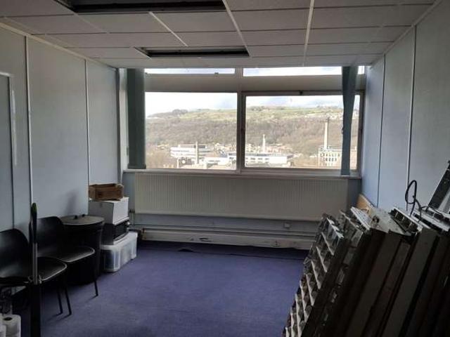 Office for rent in Baildon, West Yorkshire