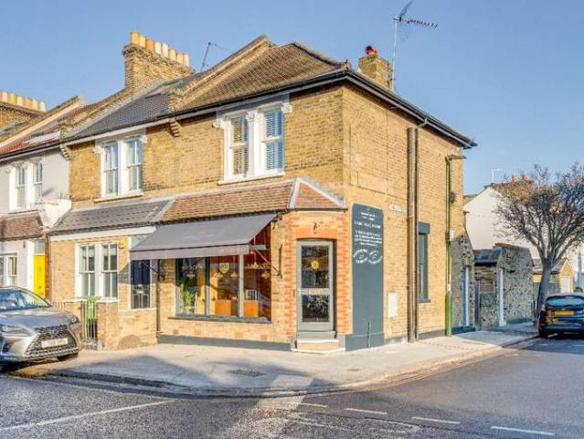Office for rent in Mortlake, Greater London