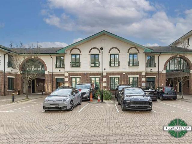 Office for rent in London Borough of Redbridge, Greater London