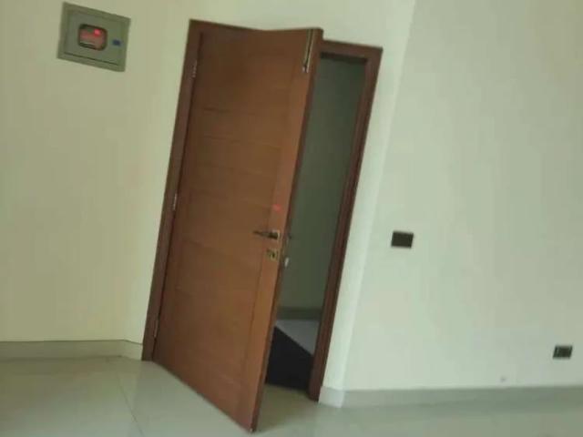 Commercial for rent in زمزمہ, کراچی ڈویژن
