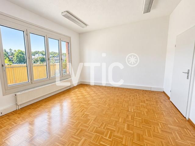 Büro mieten in Le Mont-sur-Lausanne, District de Lausanne