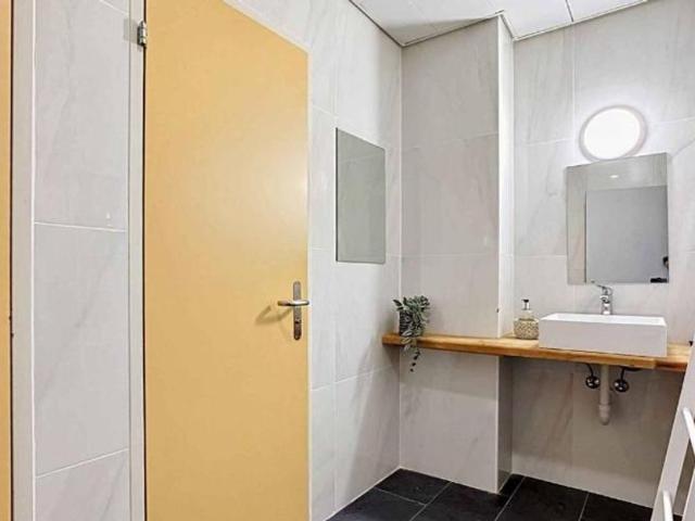 Büro kaufen in Aubonne, Waadt