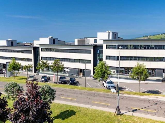 Büro kaufen in Aubonne, Waadt