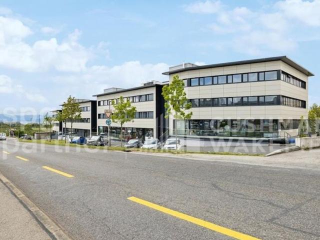 Büro kaufen in Aubonne, Waadt