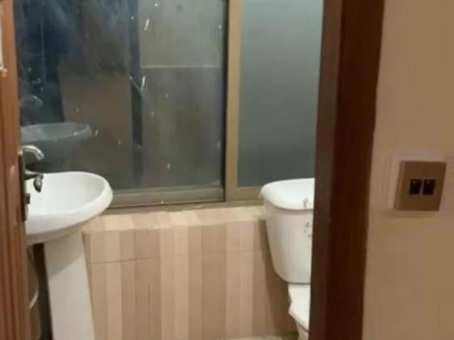 Commercial for rent in ایف-7, اسلام آباد