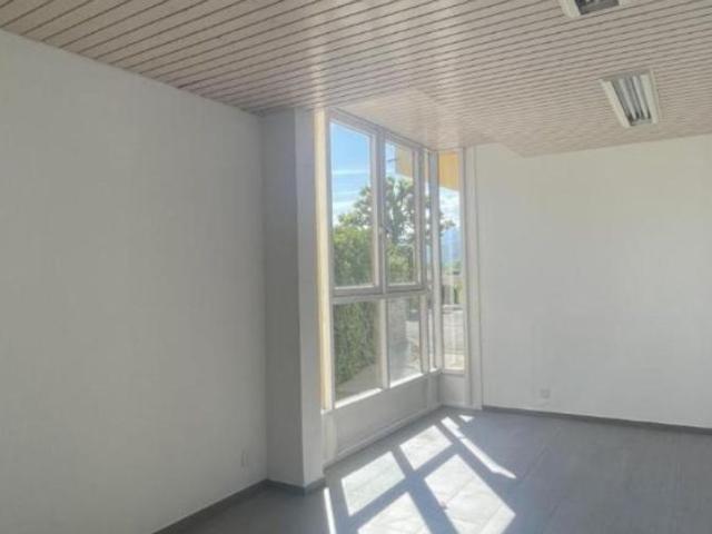 Büro kaufen in Bogis-Bossey, Waadt