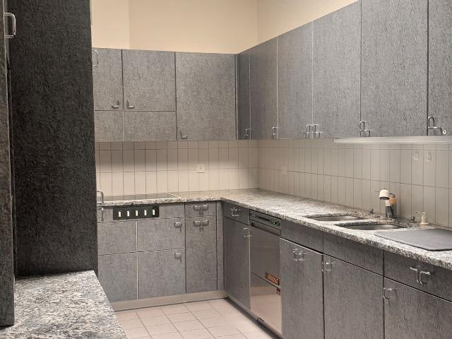 Büro kaufen in Brügg, Bern