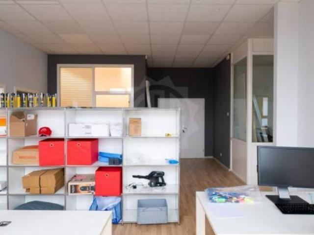 Büro kaufen in Carouge (GE)