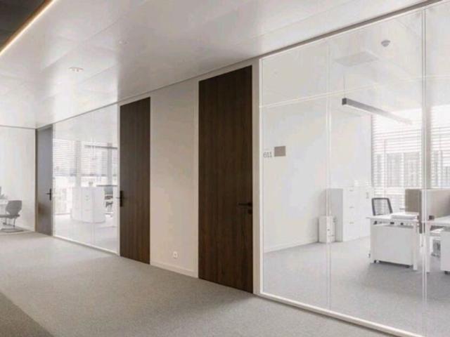 Büro kaufen in Aïre