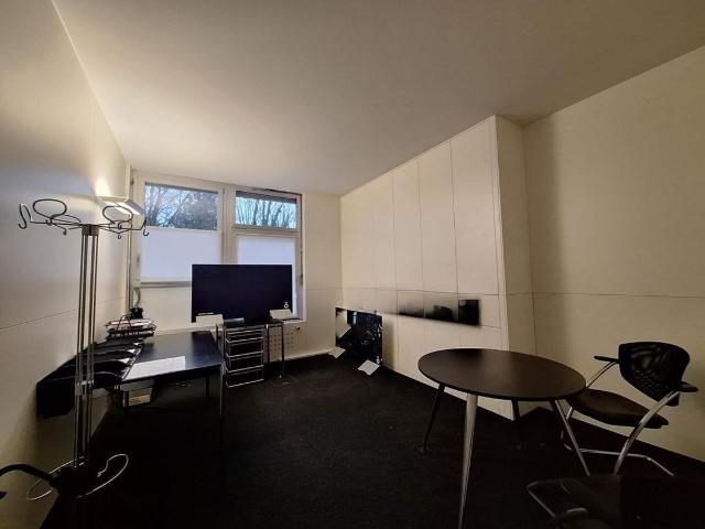 Büro kaufen in Chavannes-près-Renens, Waadt