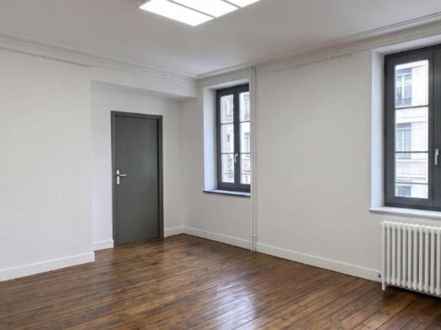 Büro kaufen in Chêne-Bourg