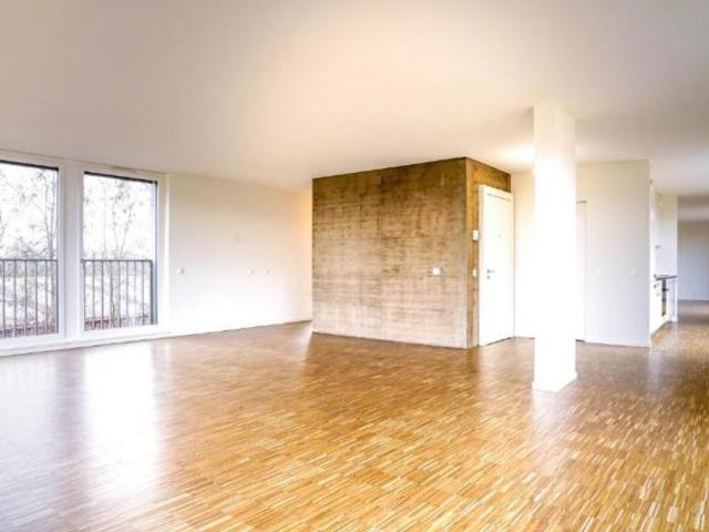 Büro kaufen in Corsier (GE)
