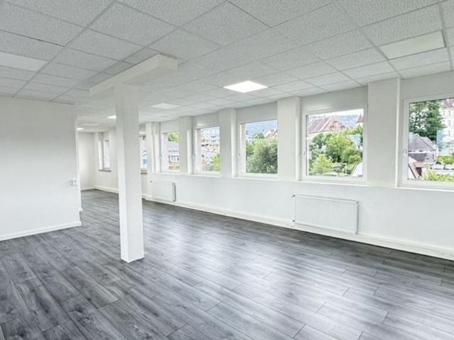 Büro kaufen in Delémont, Jura