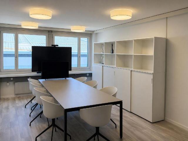 Büro kaufen in Dietikon, Zürich