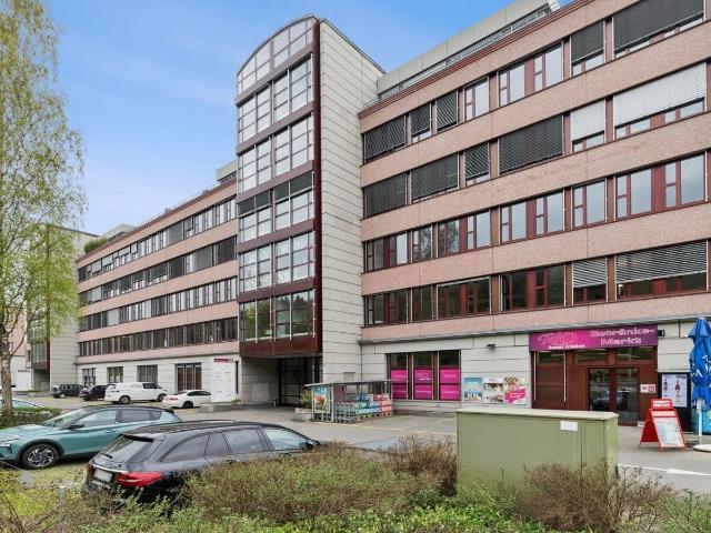 Büro kaufen in Dietikon, Zürich