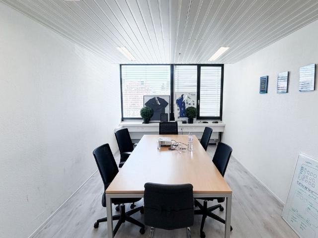 Büro kaufen in Dietikon, Zürich