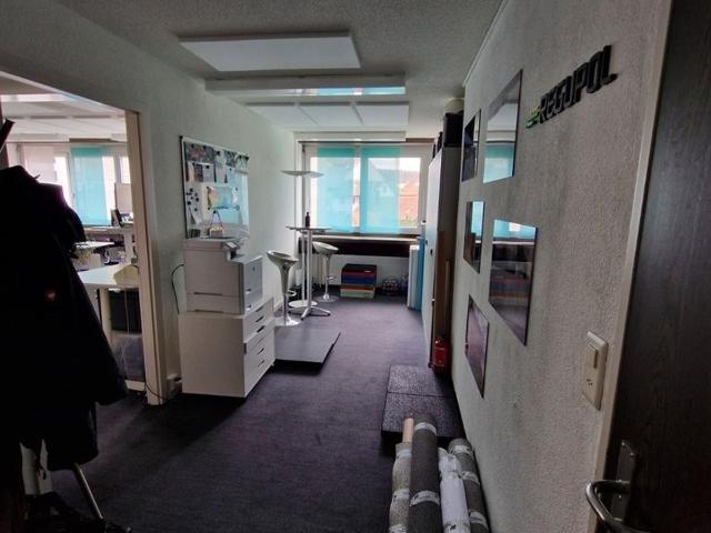 Büro kaufen in Dietikon, Zürich