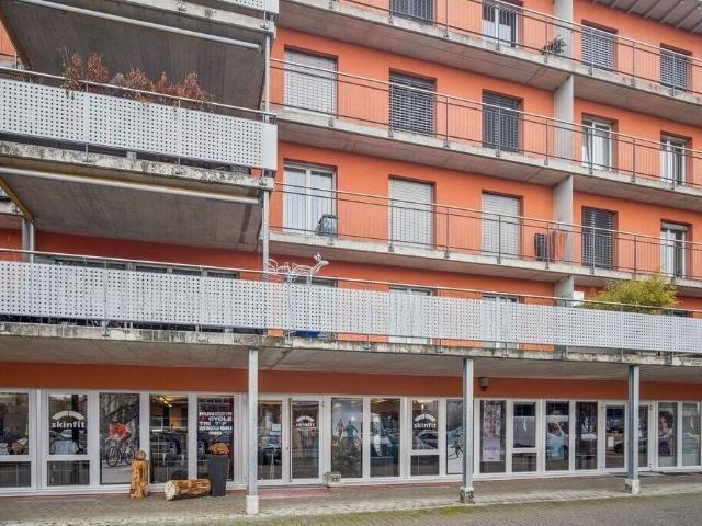 Büro kaufen in Dietlikon, Zürich
