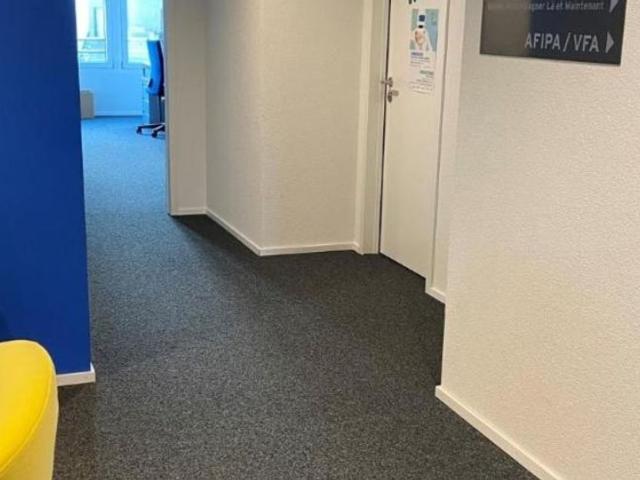Büro kaufen in Villars, Freiburg