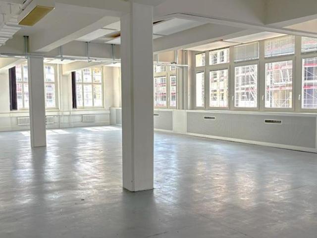 Büro kaufen in Villars, Freiburg