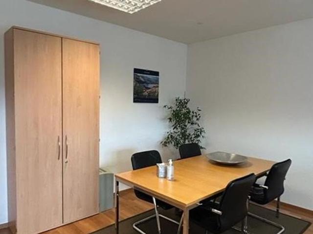 Büro kaufen in Villars, Freiburg