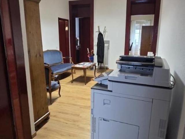 Büro kaufen in Villars, Freiburg