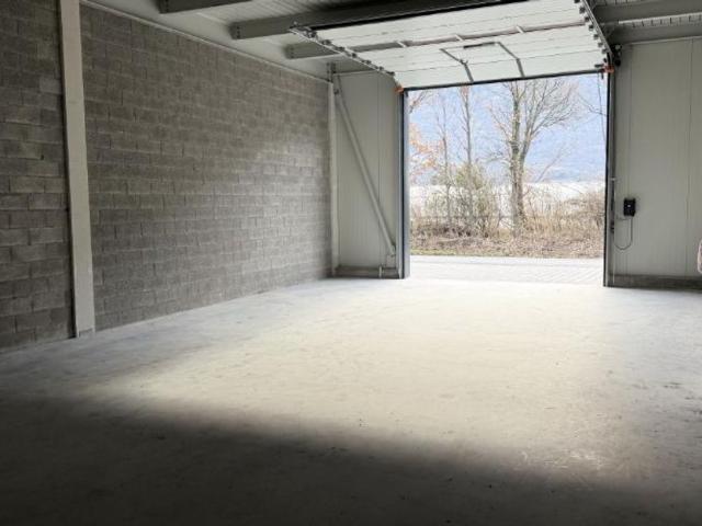 Büro kaufen in Fully, Wallis
