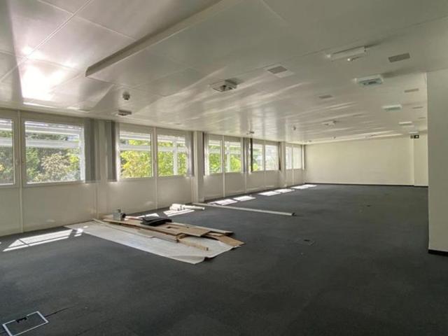 Büro kaufen in Conches