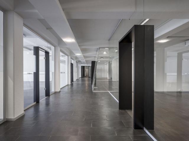 Büro kaufen in Opfikon, Zürich