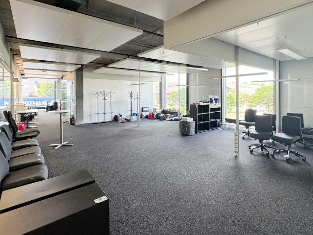 Büro kaufen in Gwatt, Thun, Bern