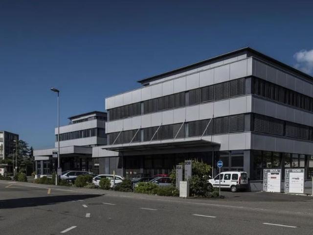 Büro kaufen in Hünenberg, Zug