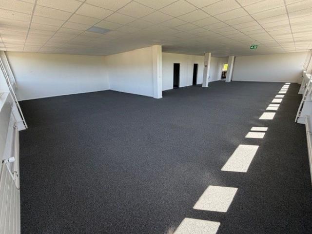 Büro kaufen in La Chaux-de-Fonds