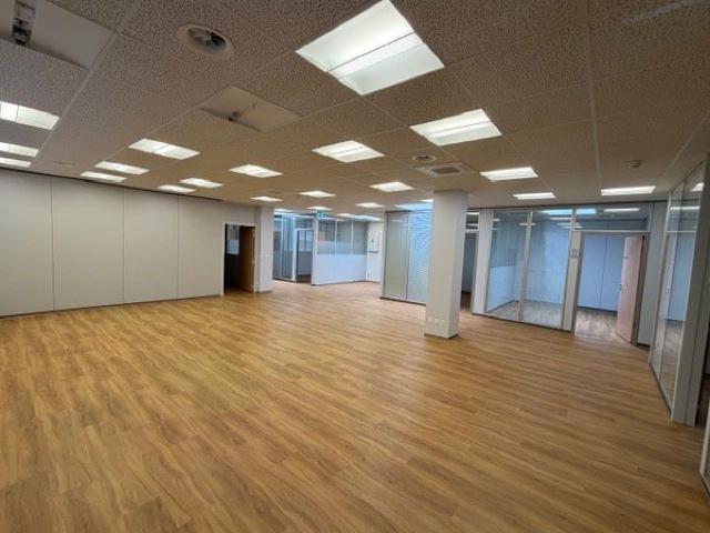 Büro kaufen in La Chaux-de-Fonds